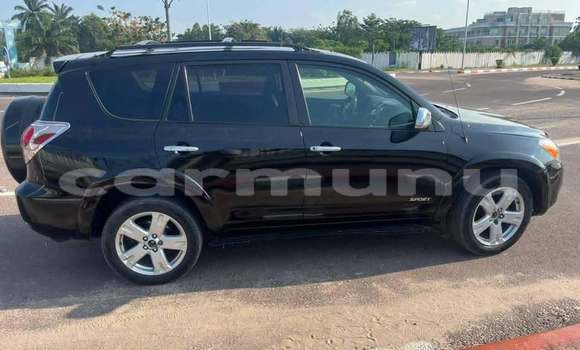 Acheter Occasion Voiture Toyota RAV4 Noir à Brazzaville, Commune de Brazzaville Acheter Occasion Voiture Toyota RAV4 Noir à Brazzaville, Commune de Brazzaville