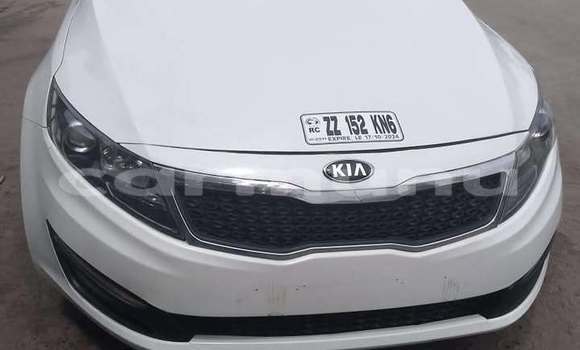 Acheter Occasion Voiture Kia K5 Blanc à Brazzaville, Commune de Brazzaville Acheter Occasion Voiture Kia K5 Blanc à Brazzaville, Commune de Brazzaville