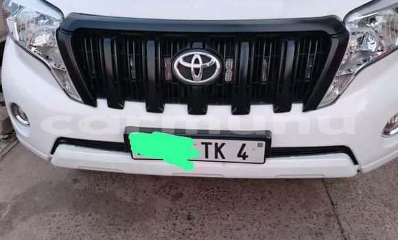 Acheter Occasion Voiture Toyota Land Cruiser Prado Blanc à Brazzaville, Commune de Brazzaville Acheter Occasion Voiture Toyota Land Cruiser Prado Blanc à Brazzaville, Commune de Brazzaville
