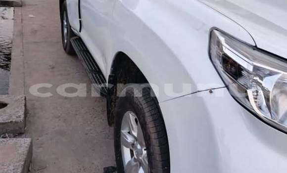 Acheter Occasion Voiture Toyota Land Cruiser Prado Blanc à Brazzaville, Commune de Brazzaville Acheter Occasion Voiture Toyota Land Cruiser Prado Blanc à Brazzaville, Commune de Brazzaville