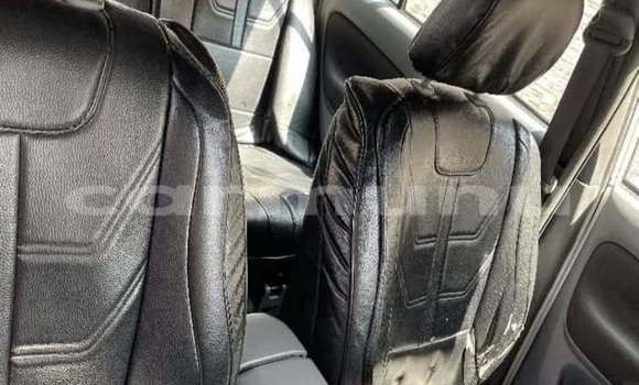 Acheter Occasion Voiture Toyota Land Cruiser Prado Blanc à Brazzaville, Commune de Brazzaville Acheter Occasion Voiture Toyota Land Cruiser Prado Blanc à Brazzaville, Commune de Brazzaville