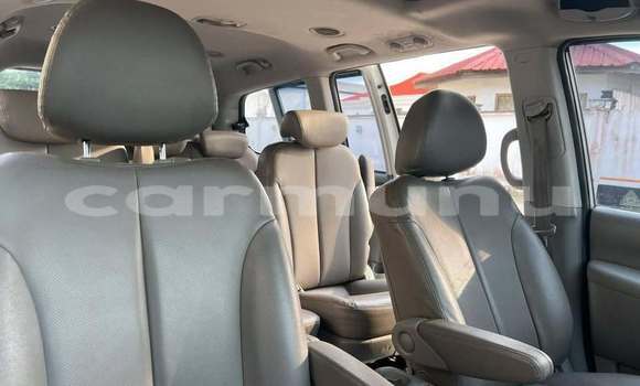 Acheter Occasion Voiture Kia Carnival Blanc à Brazzaville, Commune de Brazzaville Acheter Occasion Voiture Kia Carnival Blanc à Brazzaville, Commune de Brazzaville