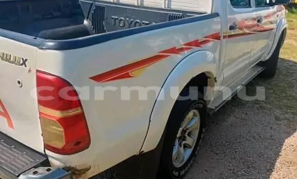 Acheter Occasion Voiture Toyota Hilux Blanc à Brazzaville, Commune de Brazzaville Acheter Occasion Voiture Toyota Hilux Blanc à Brazzaville, Commune de Brazzaville