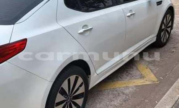 Acheter Occasion Voiture Kia K7 Blanc à Brazzaville, Commune de Brazzaville Acheter Occasion Voiture Kia K7 Blanc à Brazzaville, Commune de Brazzaville