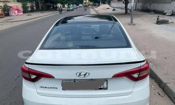 Acheter Occasion Voiture Hyundai Sonata Blanc à Brazzaville, Commune de Brazzaville Acheter Occasion Voiture Hyundai Sonata Blanc à Brazzaville, Commune de Brazzaville