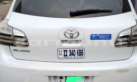 Acheter Occasion Voiture Toyota Blade Blanc à Brazzaville, Commune de Brazzaville Acheter Occasion Voiture Toyota Blade Blanc à Brazzaville, Commune de Brazzaville