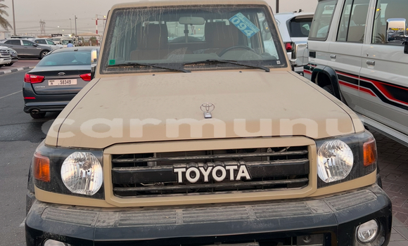 Acheter Neuf Voiture Toyota Land Cruiser Marron à Brazzaville, Commune de Brazzaville Acheter Neuf Voiture Toyota Land Cruiser Marron à Brazzaville, Commune de Brazzaville