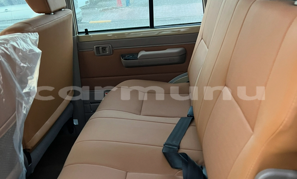 Acheter Neuf Voiture Toyota Land Cruiser Marron à Brazzaville, Commune de Brazzaville Acheter Neuf Voiture Toyota Land Cruiser Marron à Brazzaville, Commune de Brazzaville