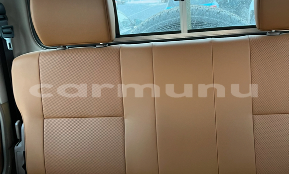 Acheter Neuf Voiture Toyota Land Cruiser Marron à Brazzaville, Commune de Brazzaville Acheter Neuf Voiture Toyota Land Cruiser Marron à Brazzaville, Commune de Brazzaville