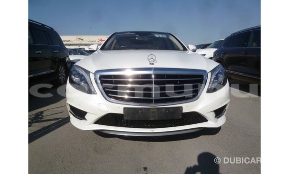 Acheter Import Voiture Mercedes-Benz 190 Blanc à Import - Dubai, Région de la Bouenza Acheter Import Voiture Mercedes-Benz 190 Blanc à Import - Dubai, Région de la Bouenza