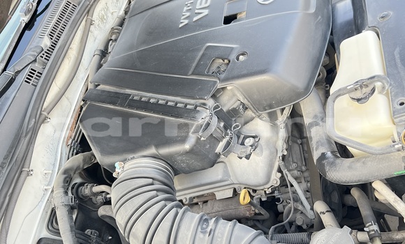 Buy Used Toyota Prado White Car in Owando in Cuvette-Ouest Buy Used Toyota Prado White Car in Owando in Cuvette-Ouest