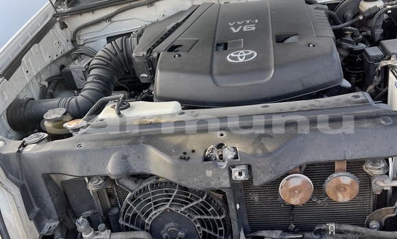 Buy Used Toyota Prado White Car in Owando in Cuvette-Ouest Buy Used Toyota Prado White Car in Owando in Cuvette-Ouest