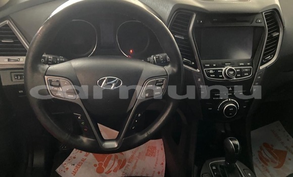 Acheter Occasion Voiture Hyundai Santa Fe Gris à Owando, Cuvette-Ouest Acheter Occasion Voiture Hyundai Santa Fe Gris à Owando, Cuvette-Ouest