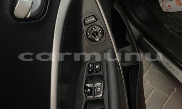 Acheter Occasion Voiture Hyundai Santa Fe Gris à Owando, Cuvette-Ouest Acheter Occasion Voiture Hyundai Santa Fe Gris à Owando, Cuvette-Ouest