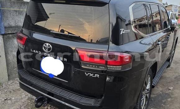 Acheter Occasion Voiture Toyota Land Cruiser Noir à Brazzaville, Commune de Brazzaville Acheter Occasion Voiture Toyota Land Cruiser Noir à Brazzaville, Commune de Brazzaville