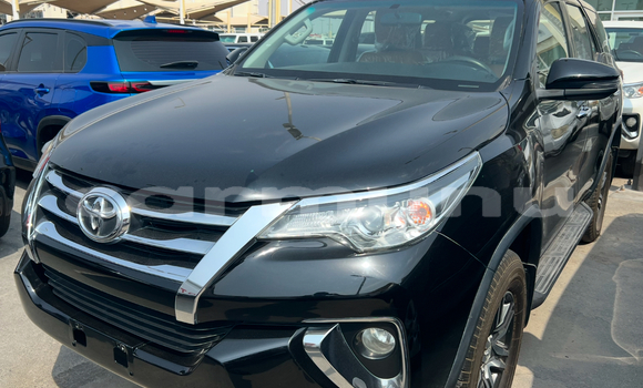 Acheter Occasion Voiture Toyota Fortuner Noir à Brazzaville, Commune de Brazzaville Acheter Occasion Voiture Toyota Fortuner Noir à Brazzaville, Commune de Brazzaville