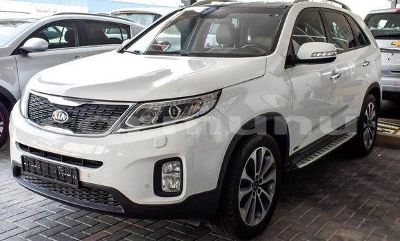 Acheter Occasion Voiture Kia Sorento Blanc à Brazzaville, Commune de Brazzaville Acheter Occasion Voiture Kia Sorento Blanc à Brazzaville, Commune de Brazzaville