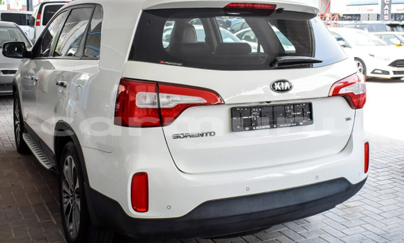 Acheter Occasion Voiture Kia Sorento Blanc à Brazzaville, Commune de Brazzaville Acheter Occasion Voiture Kia Sorento Blanc à Brazzaville, Commune de Brazzaville
