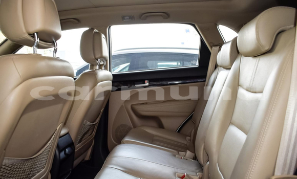 Acheter Occasion Voiture Kia Sorento Blanc à Brazzaville, Commune de Brazzaville Acheter Occasion Voiture Kia Sorento Blanc à Brazzaville, Commune de Brazzaville