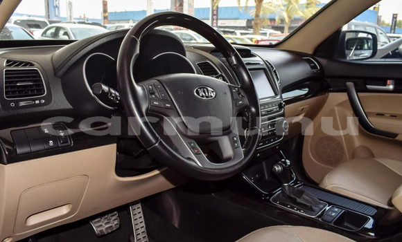 Acheter Occasion Voiture Kia Sorento Blanc à Brazzaville, Commune de Brazzaville Acheter Occasion Voiture Kia Sorento Blanc à Brazzaville, Commune de Brazzaville