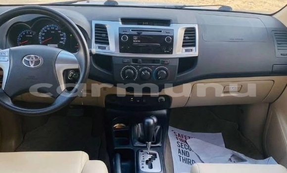 Acheter Occasion Voiture Toyota Fortuner Blanc à Brazzaville, Commune de Brazzaville Acheter Occasion Voiture Toyota Fortuner Blanc à Brazzaville, Commune de Brazzaville