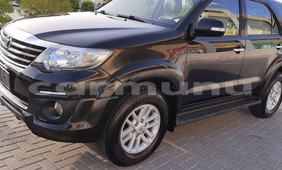 Acheter Occasion Voiture Toyota Fortuner Blanc à Brazzaville, Commune de Brazzaville Acheter Occasion Voiture Toyota Fortuner Blanc à Brazzaville, Commune de Brazzaville