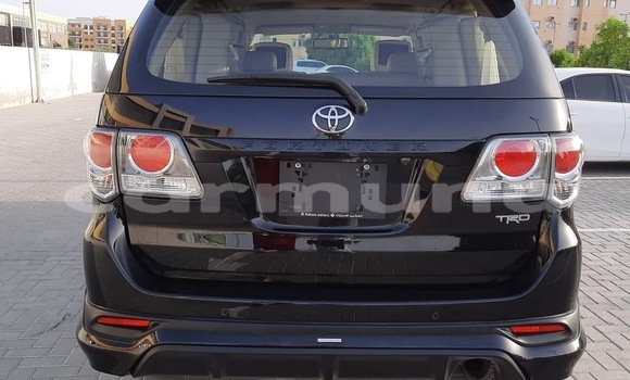 Acheter Occasion Voiture Toyota Fortuner Blanc à Brazzaville, Commune de Brazzaville Acheter Occasion Voiture Toyota Fortuner Blanc à Brazzaville, Commune de Brazzaville