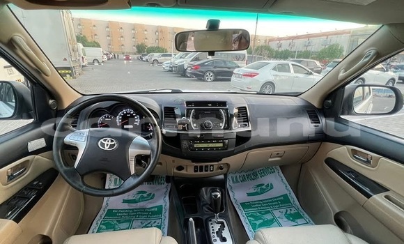 Acheter Occasion Voiture Toyota Fortuner Blanc à Pointe–Noire, Région du Kouilou Acheter Occasion Voiture Toyota Fortuner Blanc à Pointe–Noire, Région du Kouilou