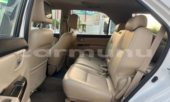 Acheter Occasion Voiture Toyota Fortuner Blanc à Pointe–Noire, Région du Kouilou Acheter Occasion Voiture Toyota Fortuner Blanc à Pointe–Noire, Région du Kouilou