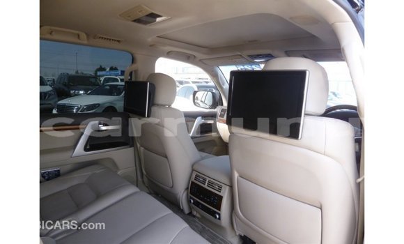 Buy Import Toyota Land Cruiser Black Car in Import - Dubai in Region of Bouenza Buy Import Toyota Land Cruiser Black Car in Import - Dubai in Region of Bouenza