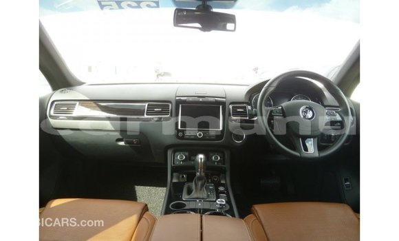 Buy Import Volkswagen Touareg Brown Car in Import - Dubai in Region of Bouenza Buy Import Volkswagen Touareg Brown Car in Import - Dubai in Region of Bouenza
