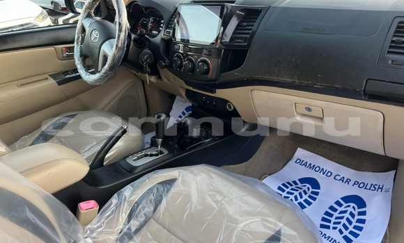 Buy Used Toyota Fortuner Silver Car in Brazzaville in Municipality of Brazzaville Buy Used Toyota Fortuner Silver Car in Brazzaville in Municipality of Brazzaville
