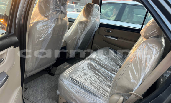 Buy Used Toyota Fortuner Silver Car in Brazzaville in Municipality of Brazzaville Buy Used Toyota Fortuner Silver Car in Brazzaville in Municipality of Brazzaville
