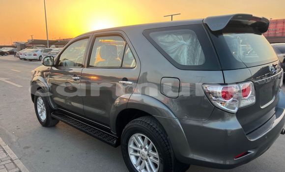 Buy Used Toyota Fortuner Silver Car in Brazzaville in Municipality of Brazzaville Buy Used Toyota Fortuner Silver Car in Brazzaville in Municipality of Brazzaville