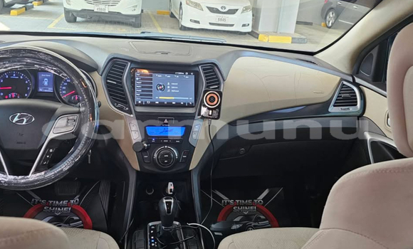 Buy Used Hyundai Santa Fe Brown Car in Brazzaville in Municipality of Brazzaville Buy Used Hyundai Santa Fe Brown Car in Brazzaville in Municipality of Brazzaville