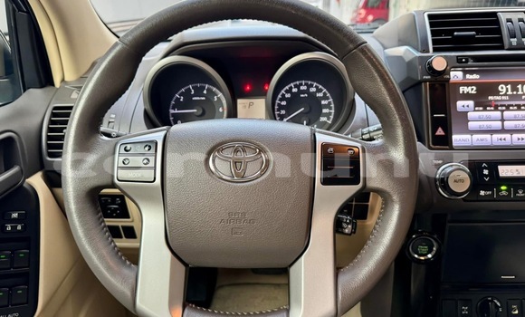 Acheter Occasion Voiture Toyota Prado Blanc à Brazzaville, Commune de Brazzaville Acheter Occasion Voiture Toyota Prado Blanc à Brazzaville, Commune de Brazzaville