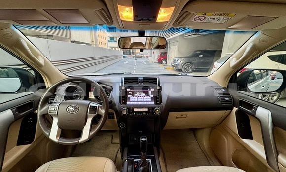 Acheter Occasion Voiture Toyota Prado Blanc à Brazzaville, Commune de Brazzaville Acheter Occasion Voiture Toyota Prado Blanc à Brazzaville, Commune de Brazzaville