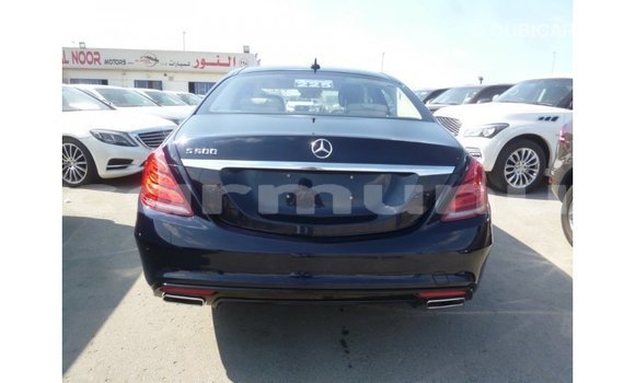 Buy Import Mercedes-Benz 190 Blue Car in Import - Dubai in Region of Bouenza Buy Import Mercedes-Benz 190 Blue Car in Import - Dubai in Region of Bouenza