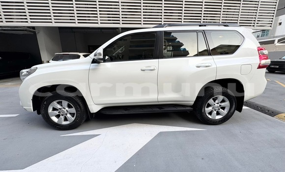 Acheter Occasion Voiture Toyota Prado Blanc à Brazzaville, Commune de Brazzaville Acheter Occasion Voiture Toyota Prado Blanc à Brazzaville, Commune de Brazzaville