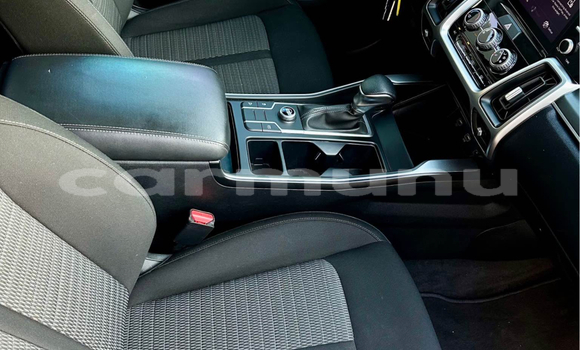 Buy Used Kia Sorento Red Car in Brazzaville in Municipality of Brazzaville Buy Used Kia Sorento Red Car in Brazzaville in Municipality of Brazzaville