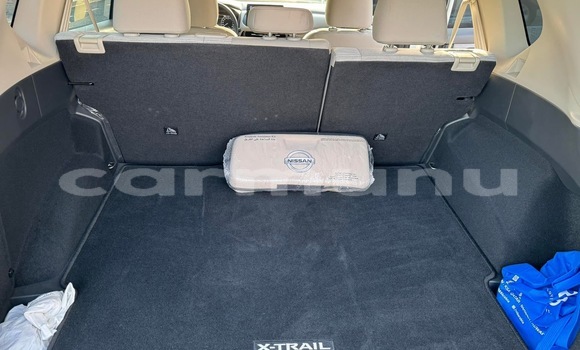 Acheter Occasion Voiture Nissan X–Trail Blanc à Brazzaville, Commune de Brazzaville Acheter Occasion Voiture Nissan X–Trail Blanc à Brazzaville, Commune de Brazzaville
