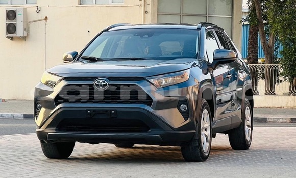 Buy Used Toyota RAV4 Black Car in Black Point in Kouilou region Buy Used Toyota RAV4 Black Car in Black Point in Kouilou region