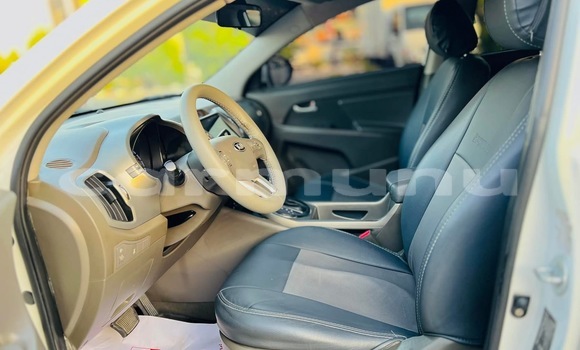 Acheter Occasion Voiture Kia Sportage Blanc à Pointe–Noire, Région du Kouilou Acheter Occasion Voiture Kia Sportage Blanc à Pointe–Noire, Région du Kouilou