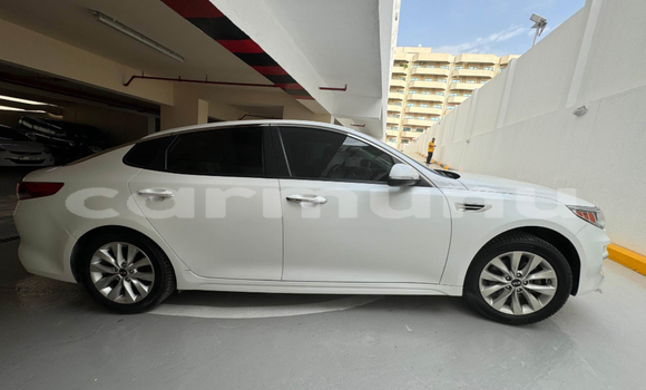 Acheter Occasion Voiture Kia K7 Blanc à Brazzaville, Commune de Brazzaville Acheter Occasion Voiture Kia K7 Blanc à Brazzaville, Commune de Brazzaville