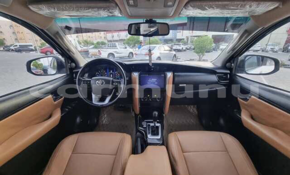 Acheter Occasion Voiture Toyota Fortuner Blanc à Brazzaville, Commune de Brazzaville Acheter Occasion Voiture Toyota Fortuner Blanc à Brazzaville, Commune de Brazzaville