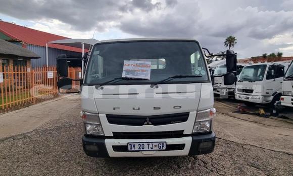 Buy Used Mitsubishi L400 White Truck in Brazzaville in Municipality of Brazzaville Buy Used Mitsubishi L400 White Truck in Brazzaville in Municipality of Brazzaville