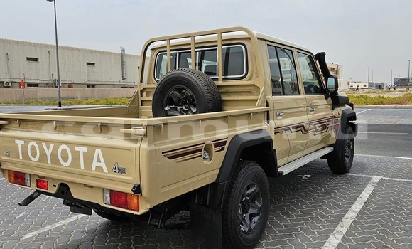 Acheter Occasion Voiture Toyota Land Cruiser Marron à Brazzaville, Commune de Brazzaville Acheter Occasion Voiture Toyota Land Cruiser Marron à Brazzaville, Commune de Brazzaville