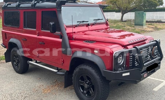 Buy Used Land Rover Defender Red Car in Brazzaville in Municipality of Brazzaville Buy Used Land Rover Defender Red Car in Brazzaville in Municipality of Brazzaville