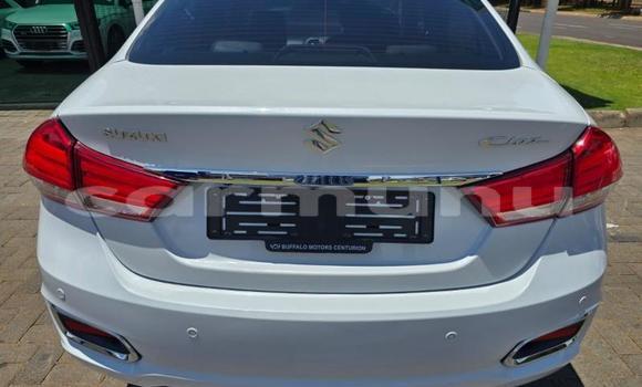 Acheter Occasion Voiture Suzuki Ciaz Blanc à Brazzaville, Commune de Brazzaville Acheter Occasion Voiture Suzuki Ciaz Blanc à Brazzaville, Commune de Brazzaville