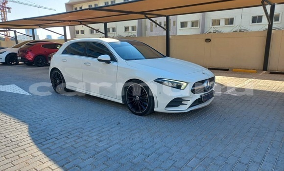 Acheter Occasion Voiture Mercedes-Benz A200 Blanc à Brazzaville, Commune de Brazzaville Acheter Occasion Voiture Mercedes-Benz A200 Blanc à Brazzaville, Commune de Brazzaville